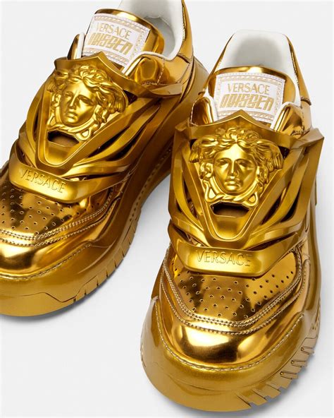 versace jeans sneaker low oro|versace chunky sneakers.